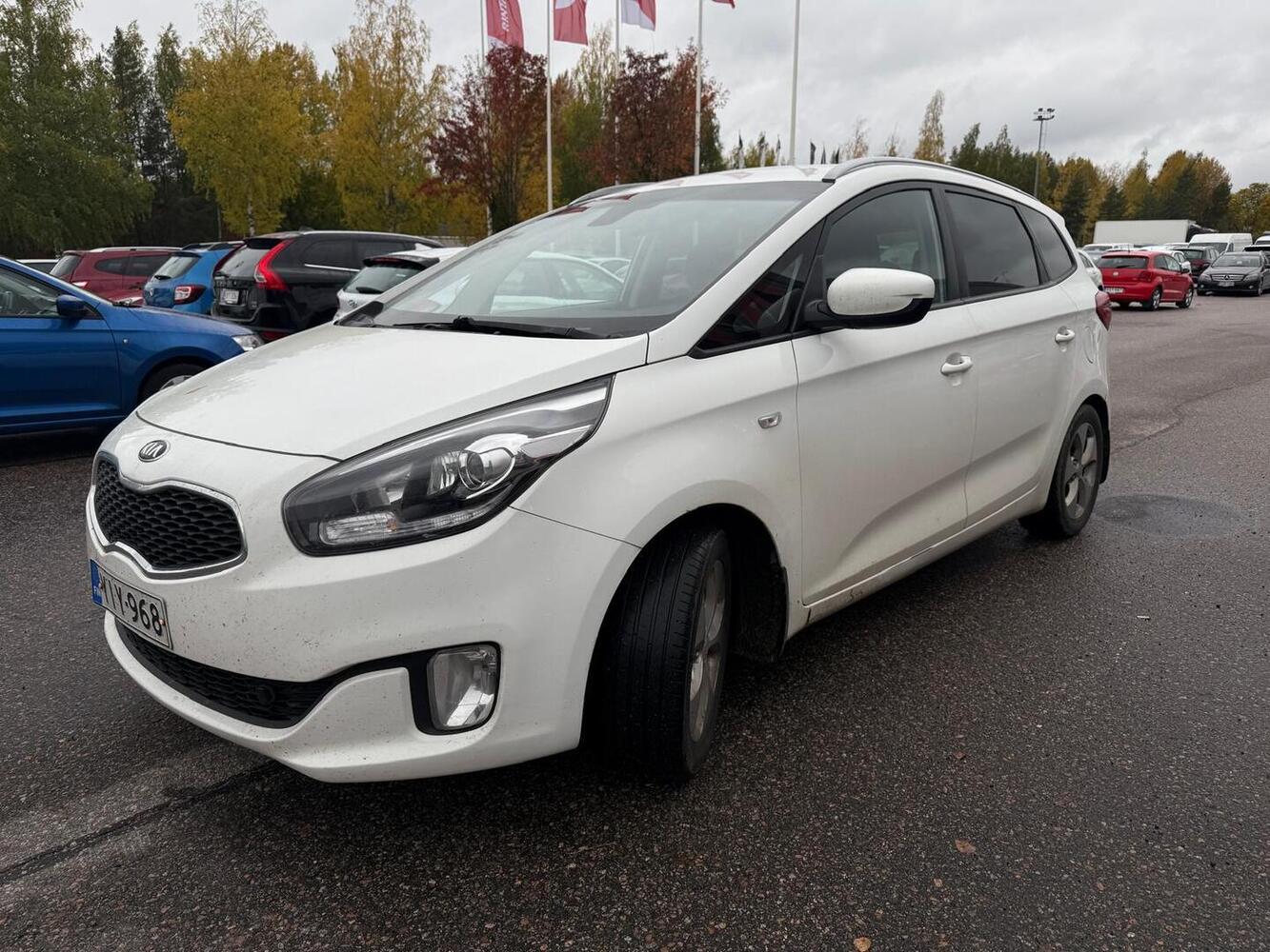 Kia Carens vaihtoauto