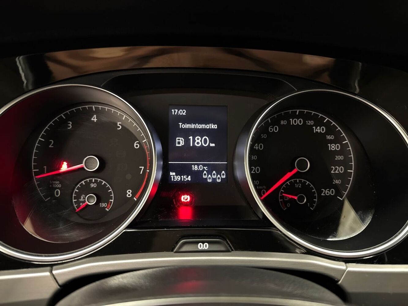 Volkswagen Touran vaihtoauto