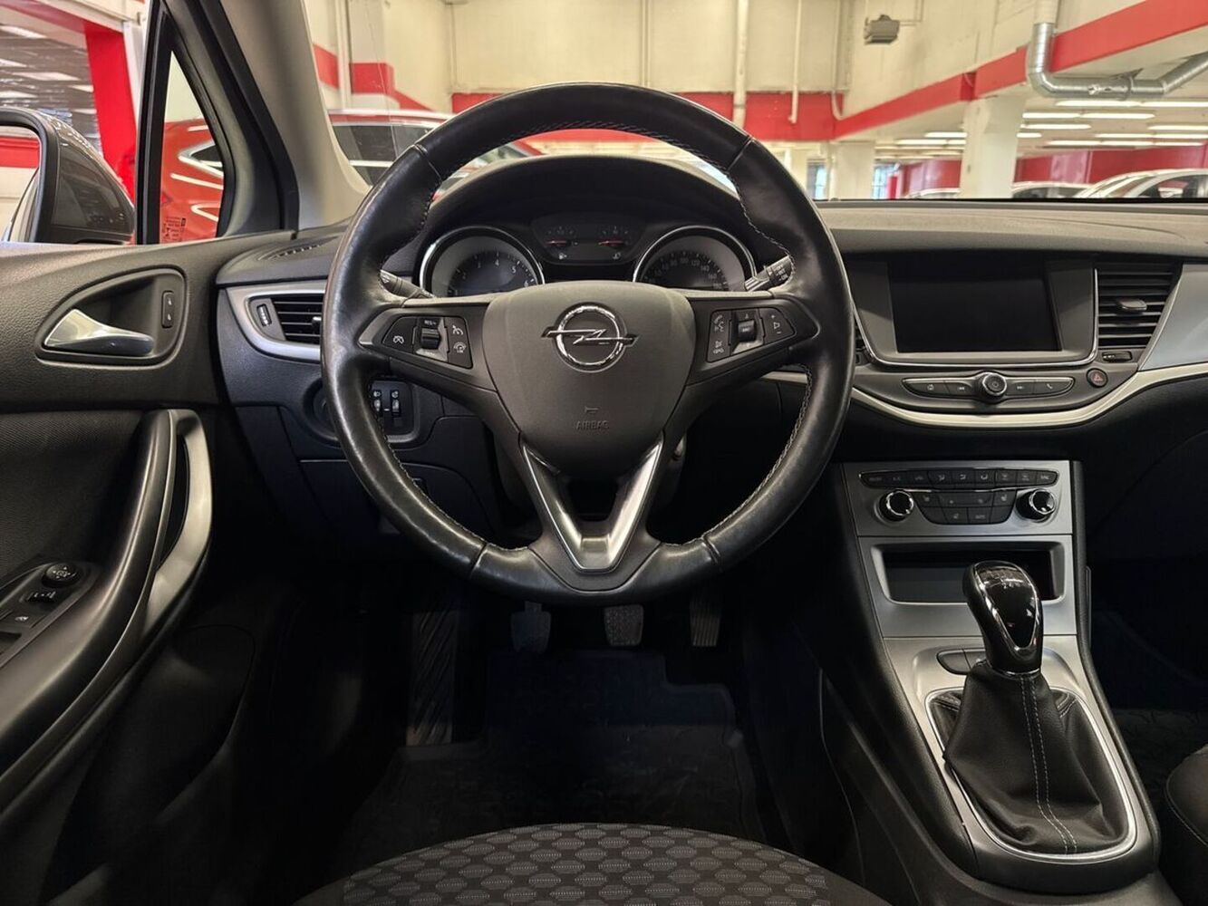 Opel Astra vaihtoauto