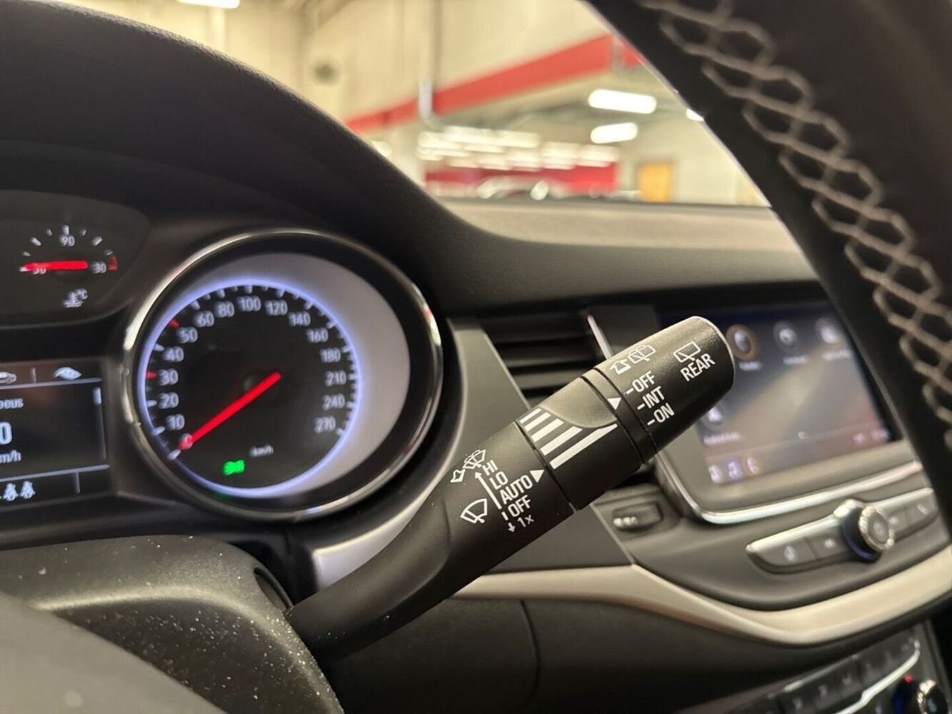Opel Astra vaihtoauto