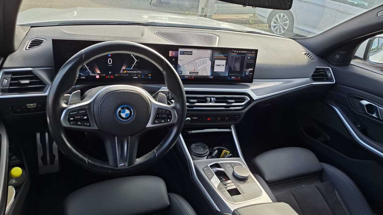 BMW 330 vaihtoauto