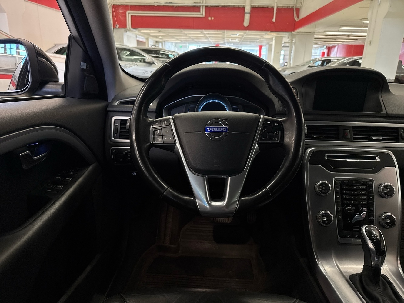 Volvo V70 vaihtoauto