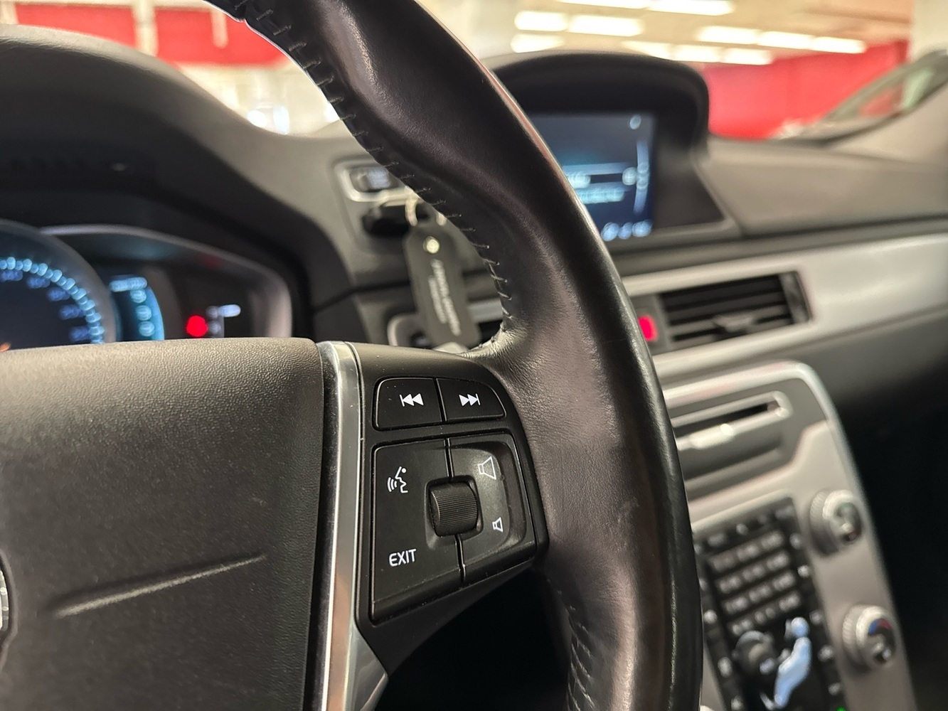 Volvo V70 vaihtoauto