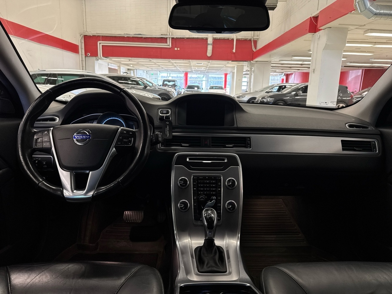 Volvo V70 vaihtoauto