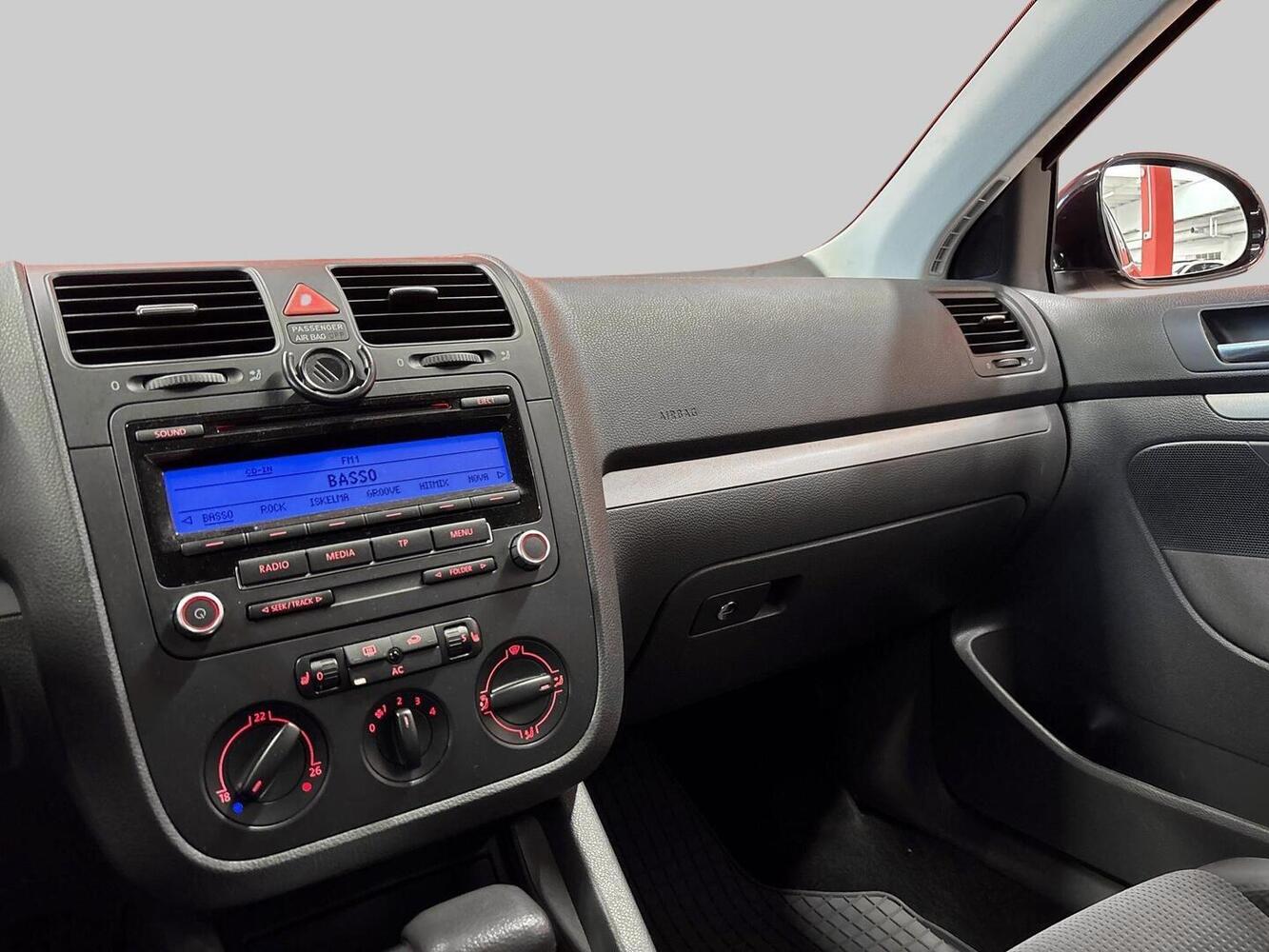Volkswagen Jetta vaihtoauto