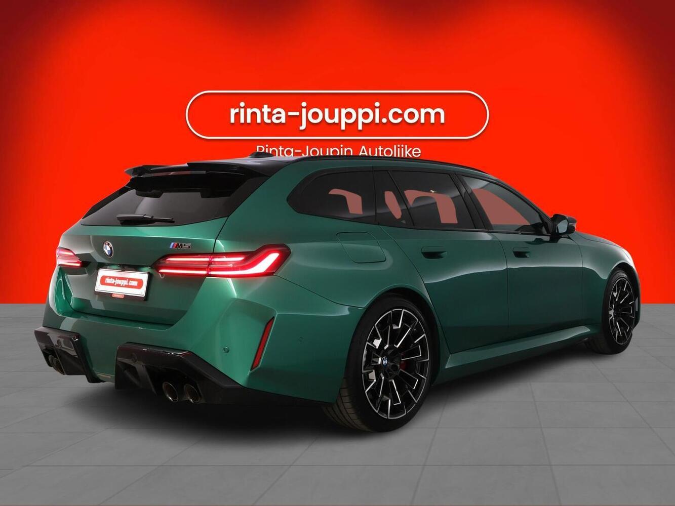 BMW M5 vaihtoauto