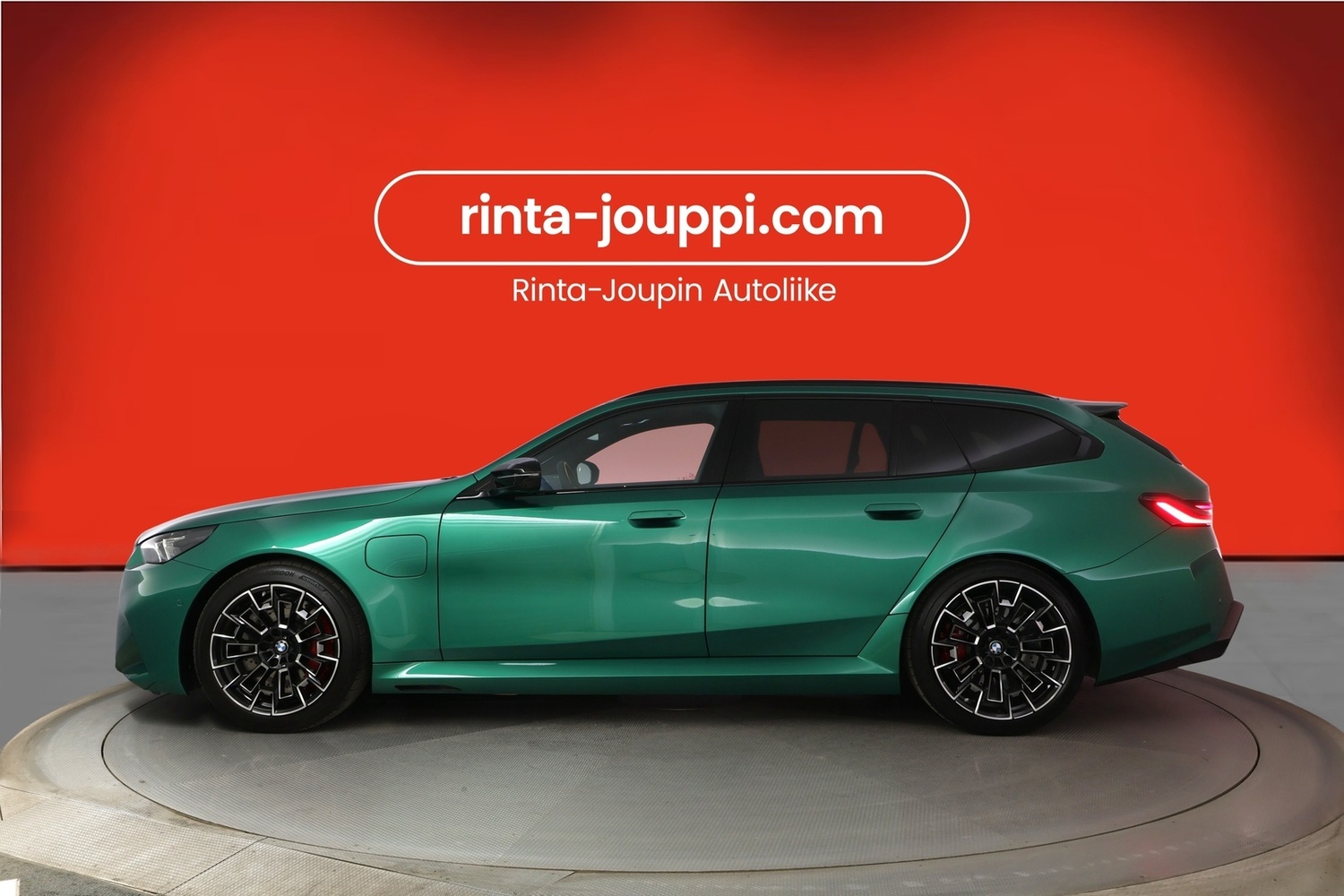 BMW M5 vaihtoauto