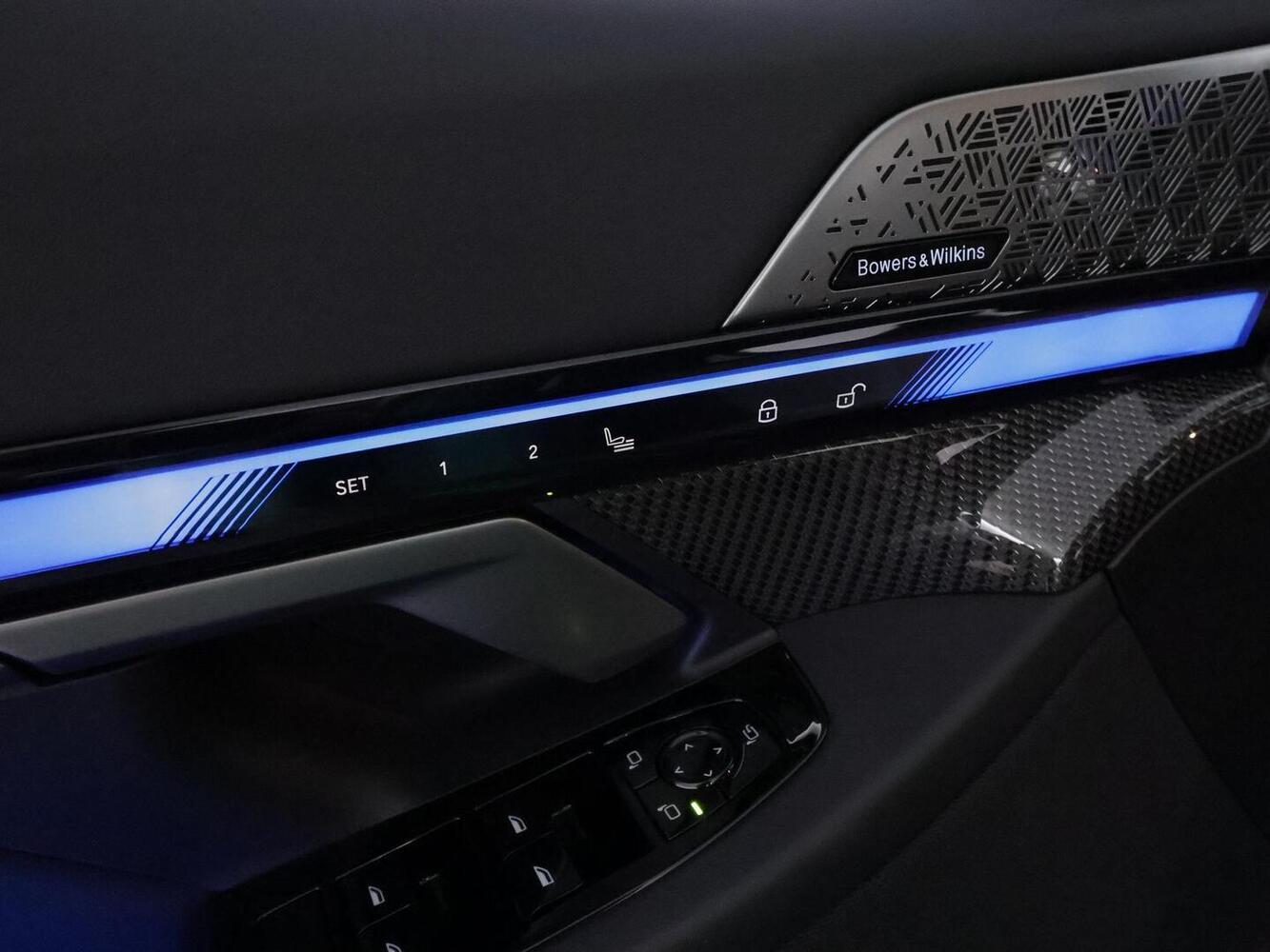 BMW M5 vaihtoauto