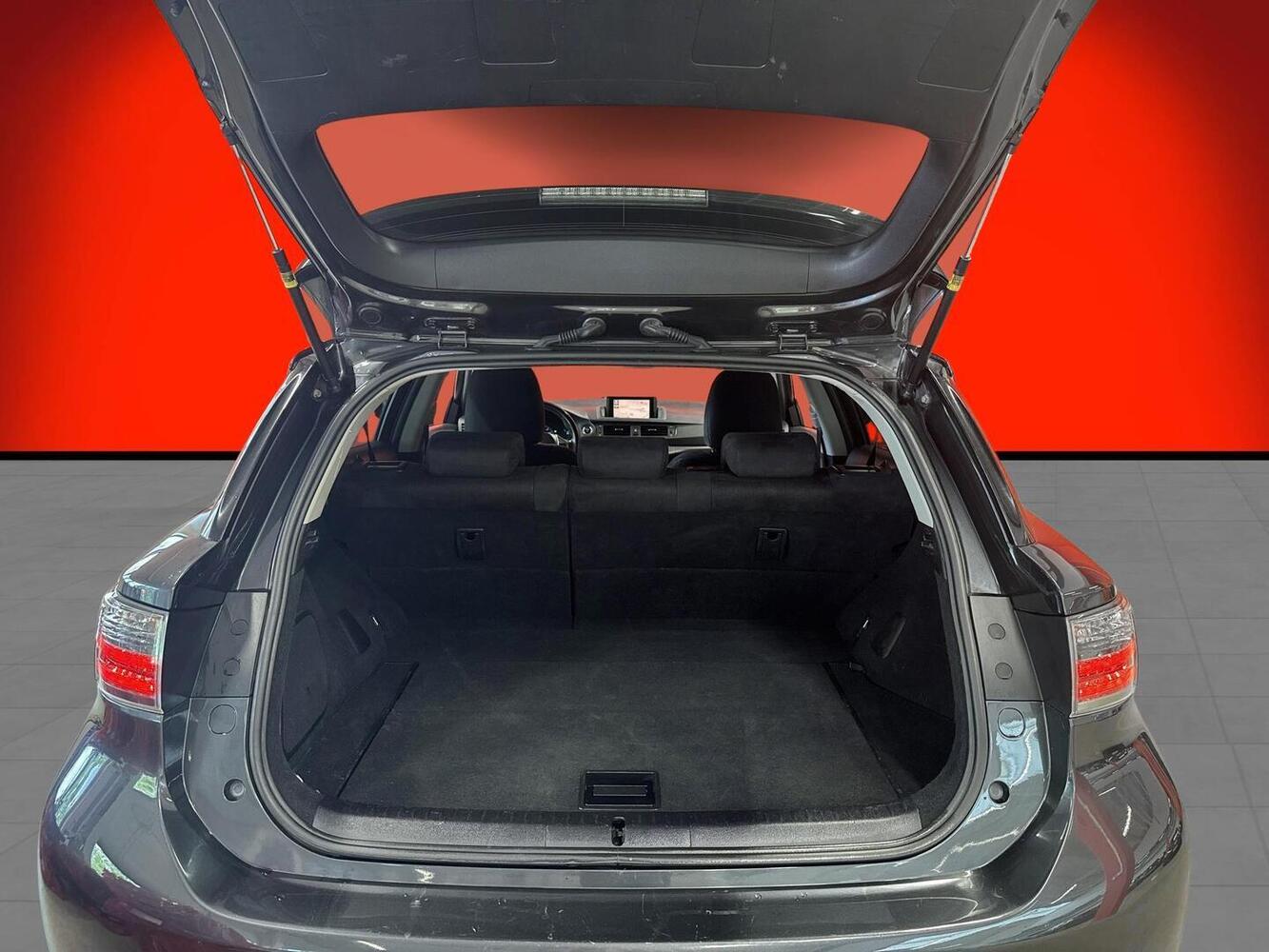 Lexus CT vaihtoauto