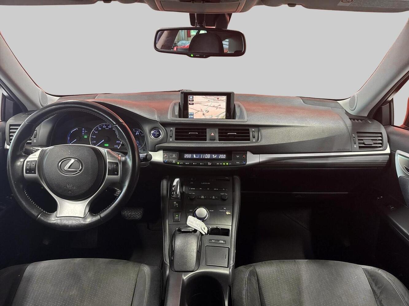 Lexus CT vaihtoauto
