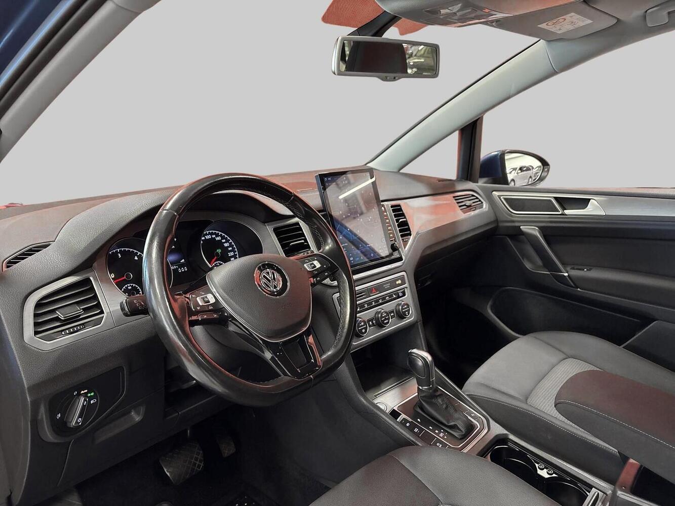 Volkswagen Golf Sportsvan vaihtoauto