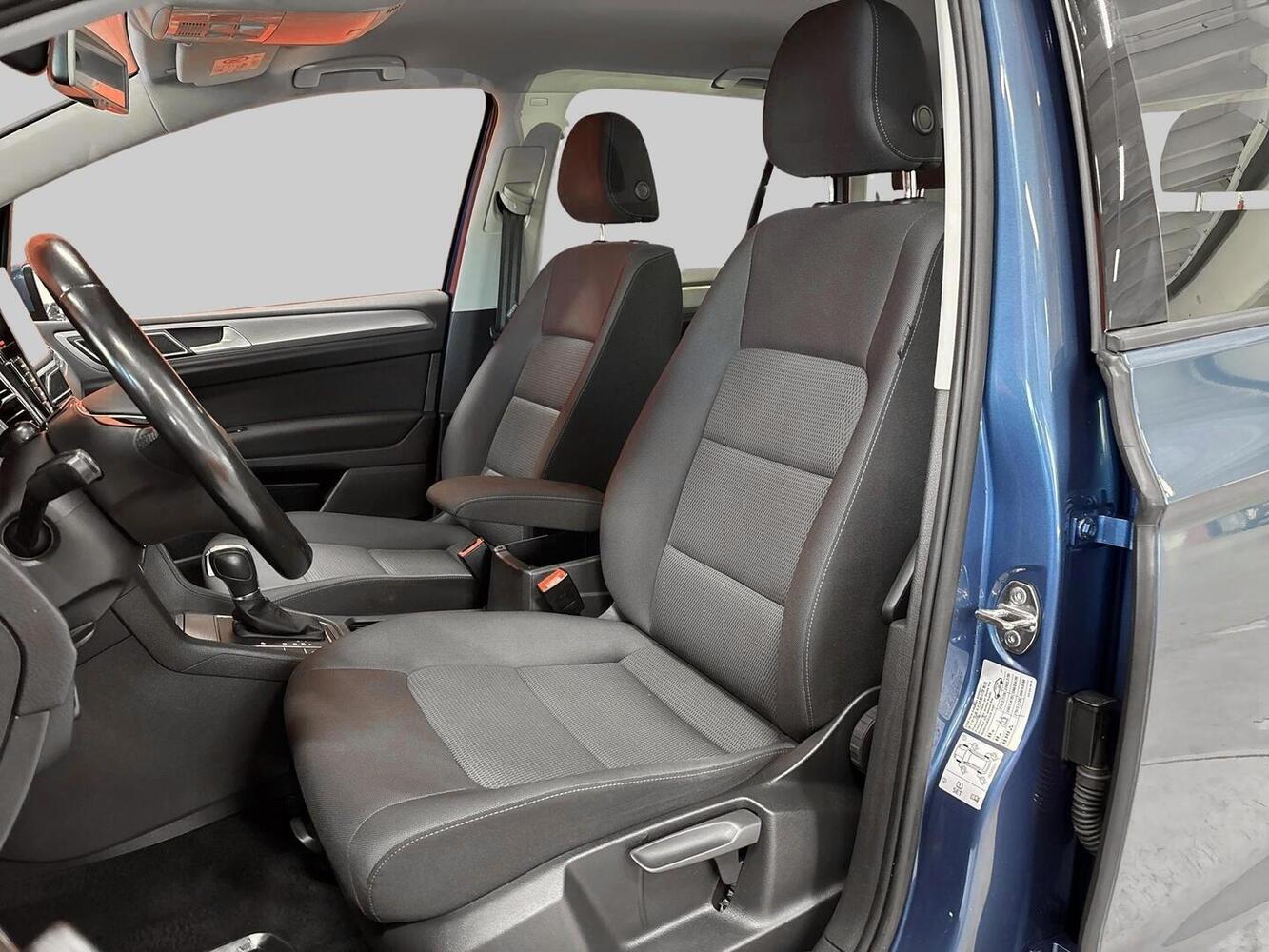 Volkswagen Golf Sportsvan vaihtoauto