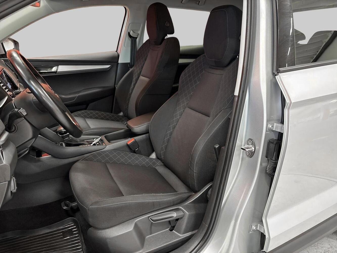 Skoda Karoq vaihtoauto