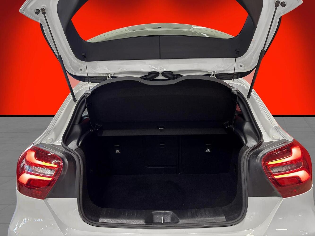 Mercedes-Benz A vaihtoauto