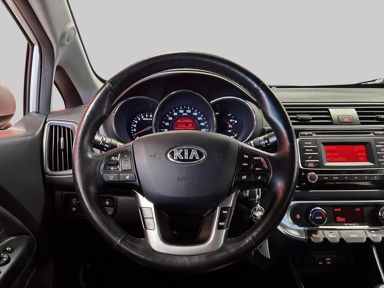 Kia Rio vaihtoauto