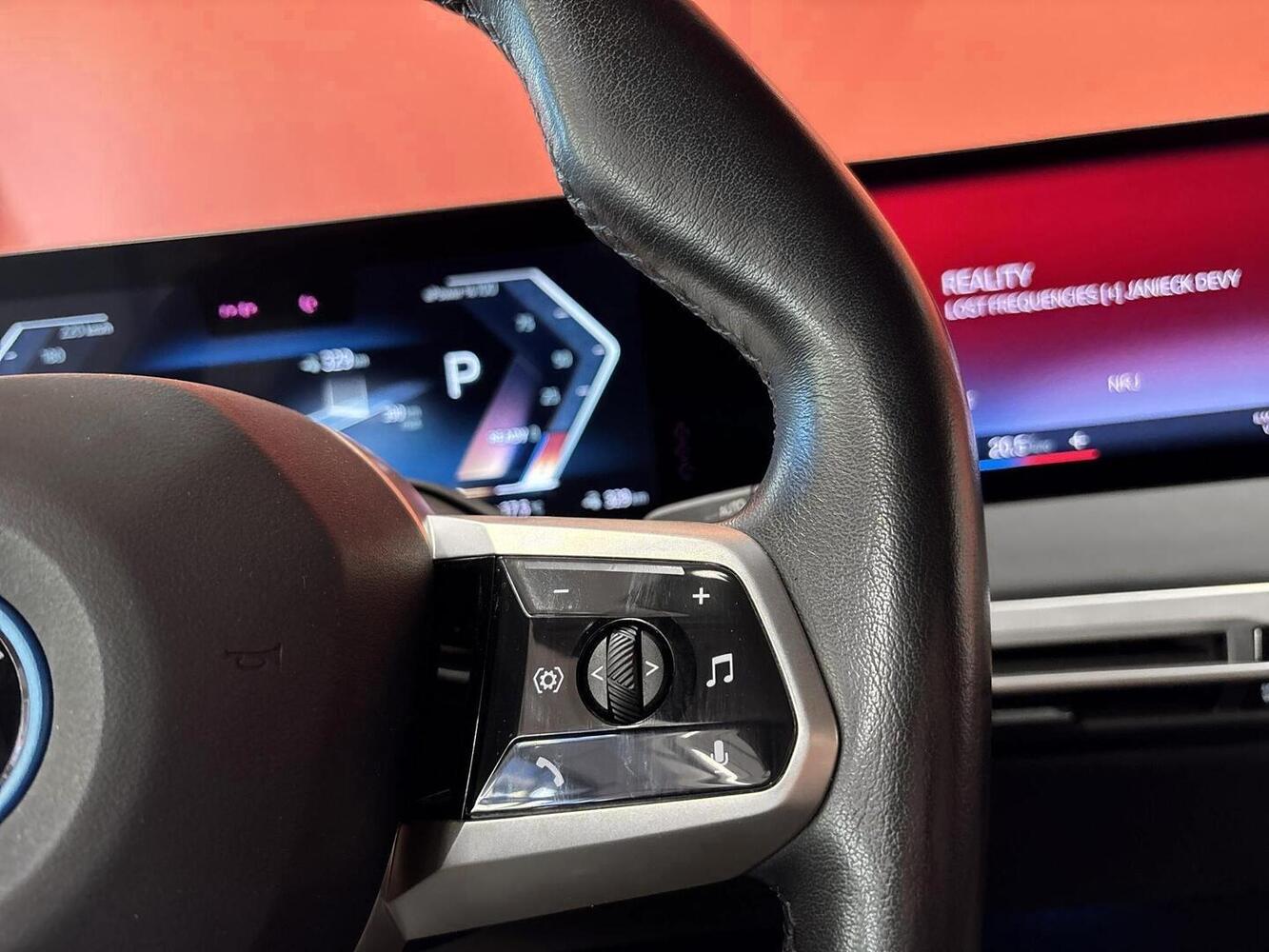 BMW iX vaihtoauto