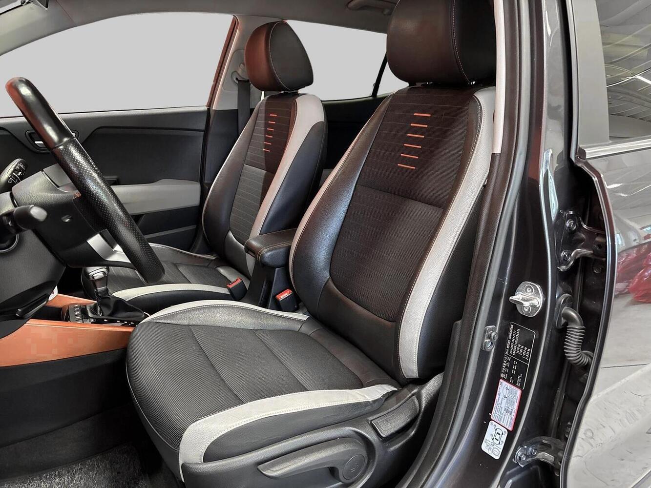 Kia Stonic vaihtoauto