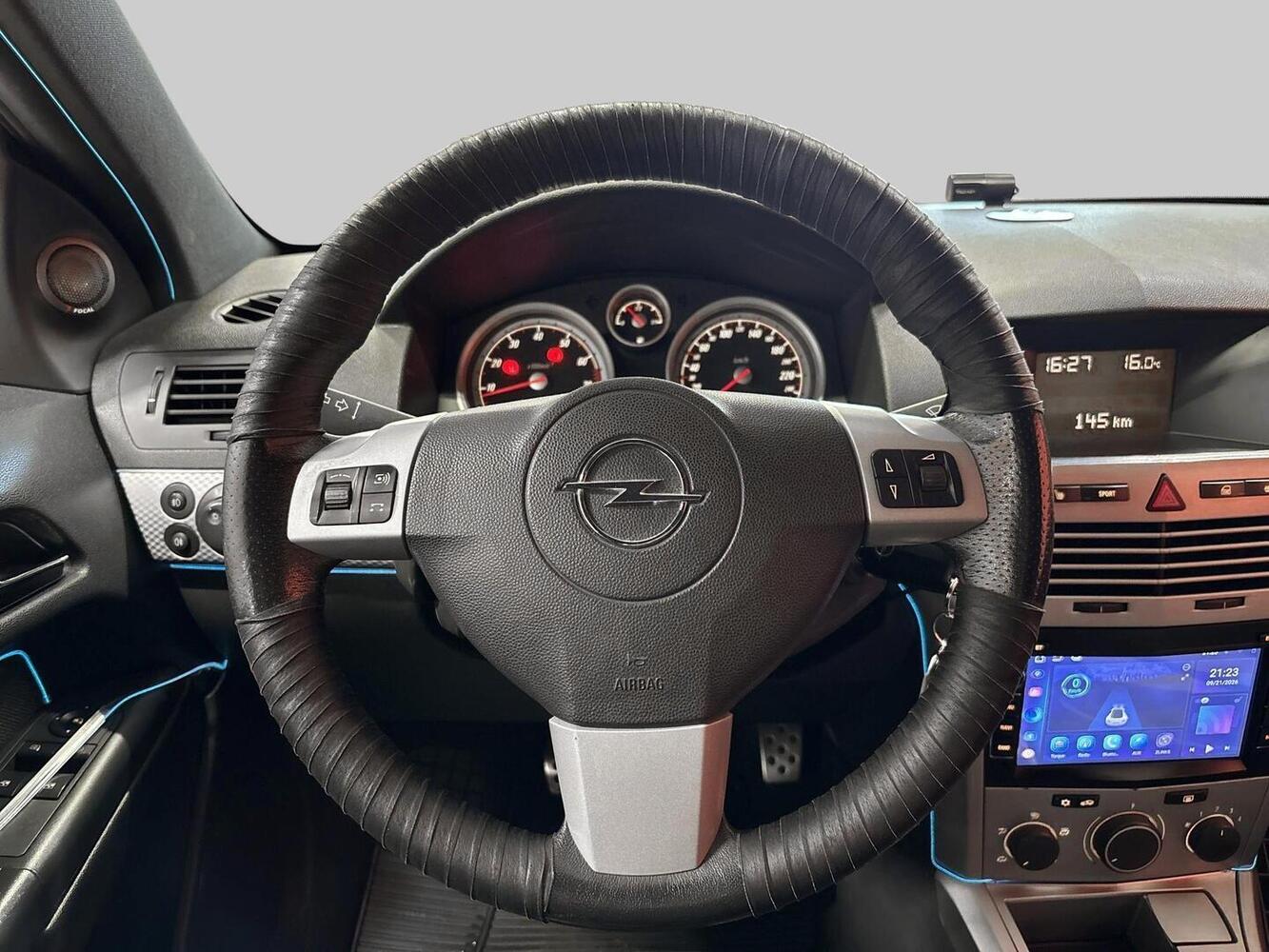 Opel Astra vaihtoauto