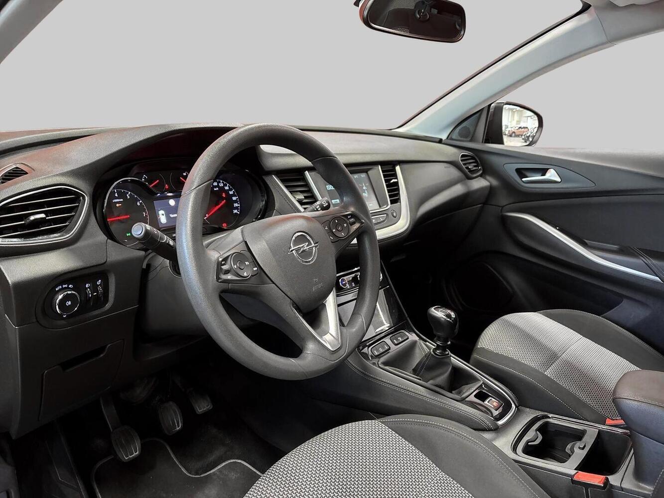 Opel Grandland vaihtoauto