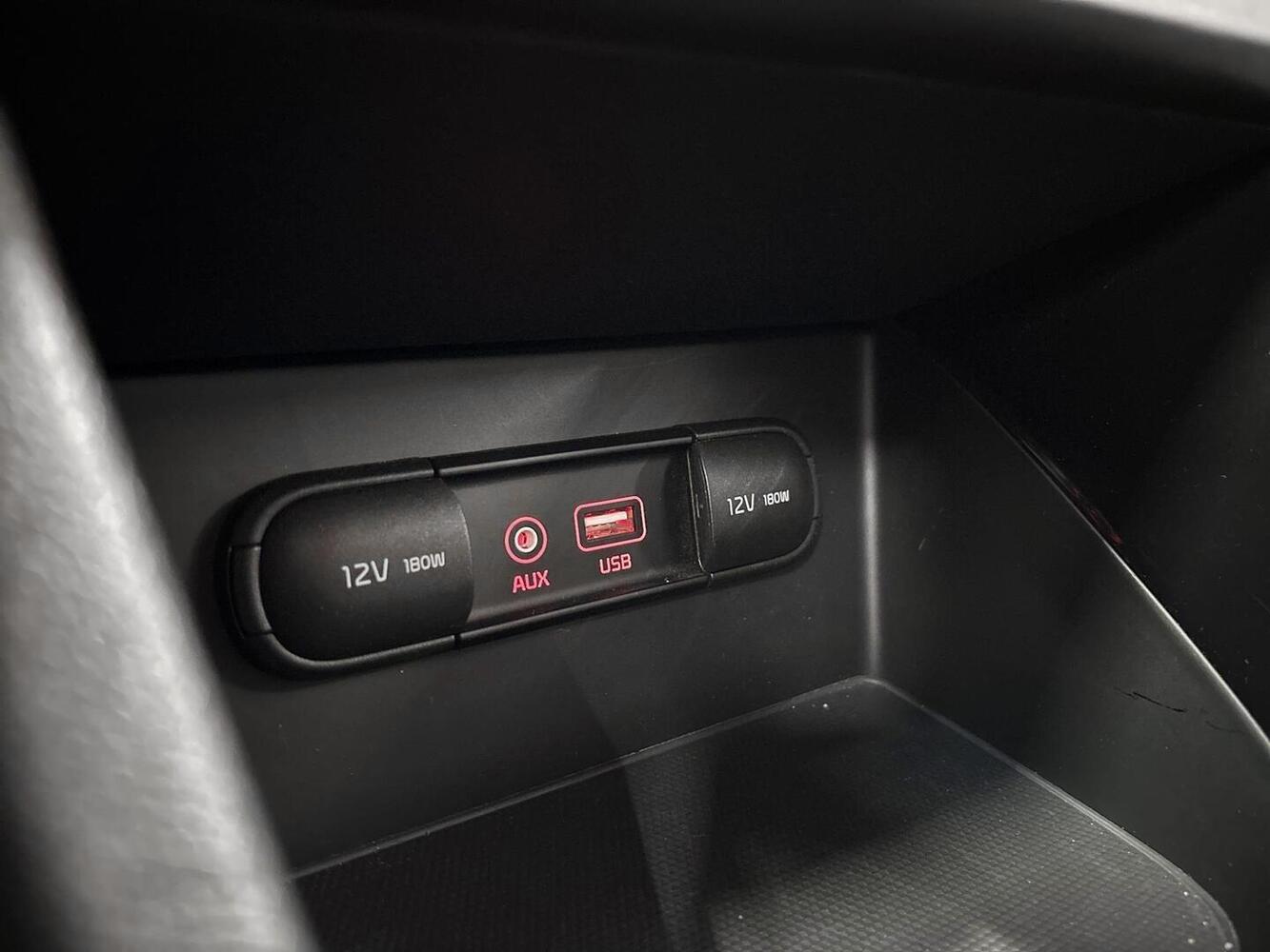 Kia Niro vaihtoauto