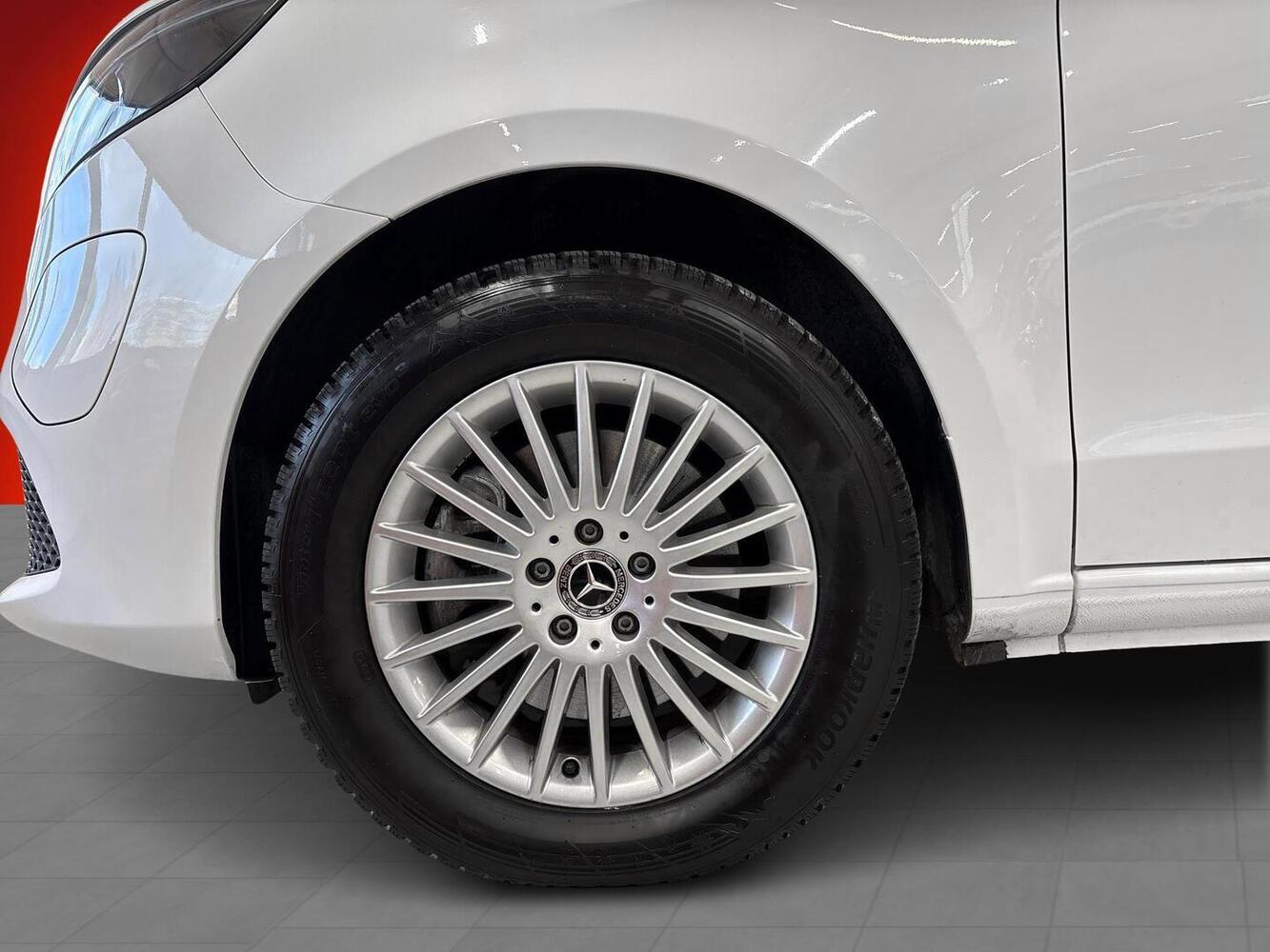Mercedes-Benz EQV vaihtoauto