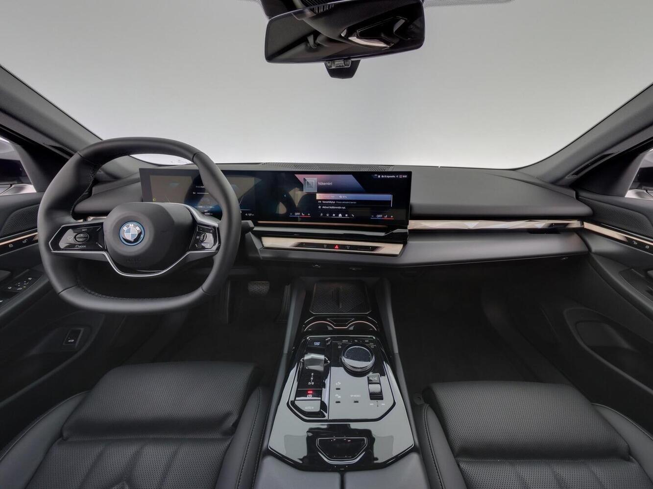 BMW i5 vaihtoauto