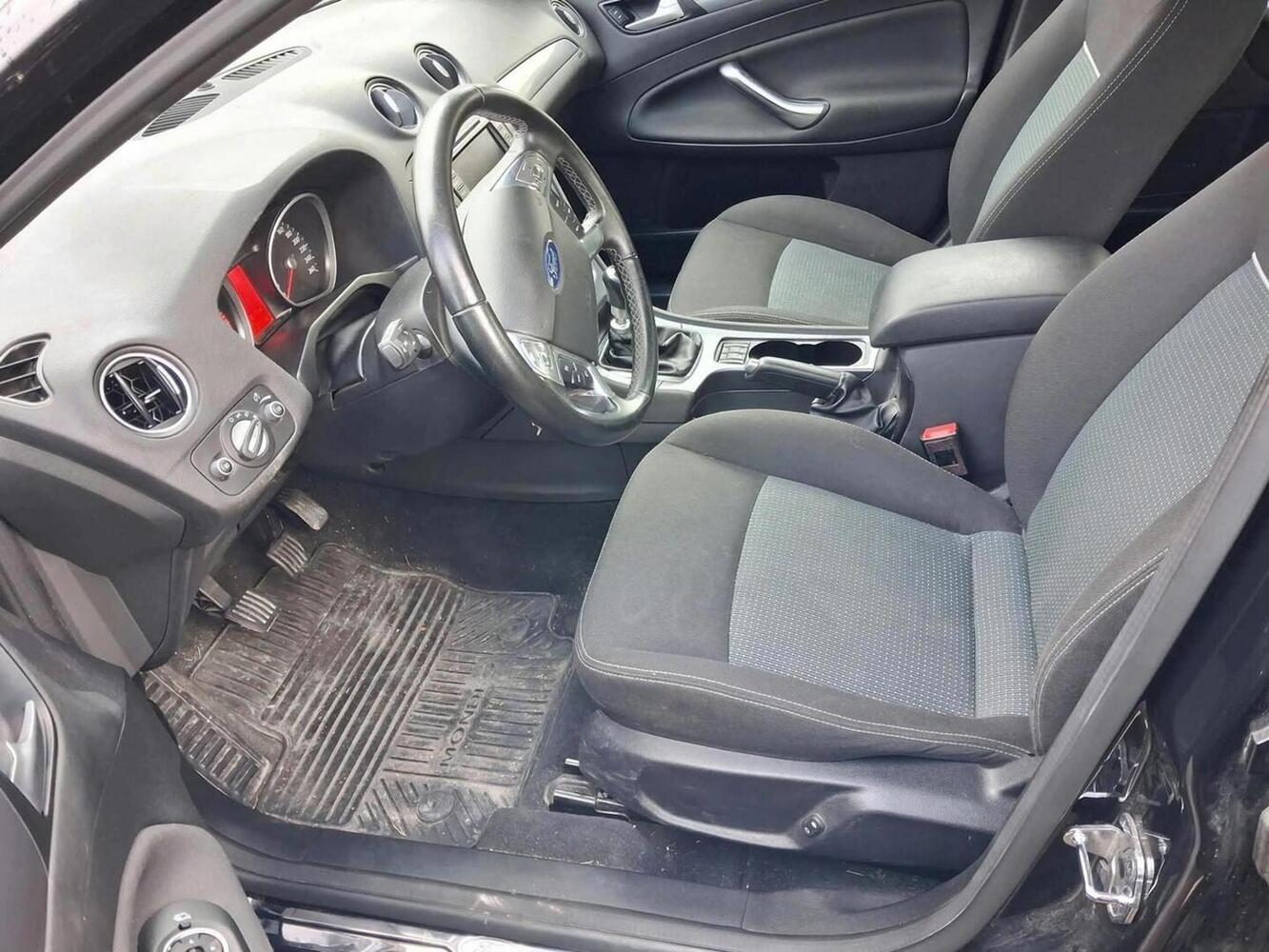 Ford Mondeo vaihtoauto