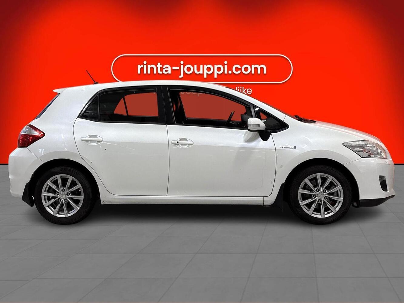 Toyota Auris vaihtoauto