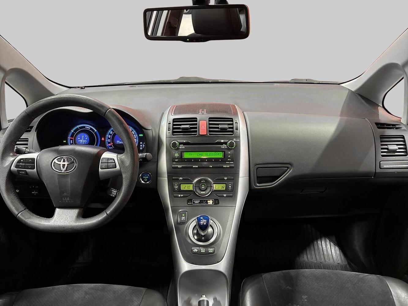 Toyota Auris vaihtoauto