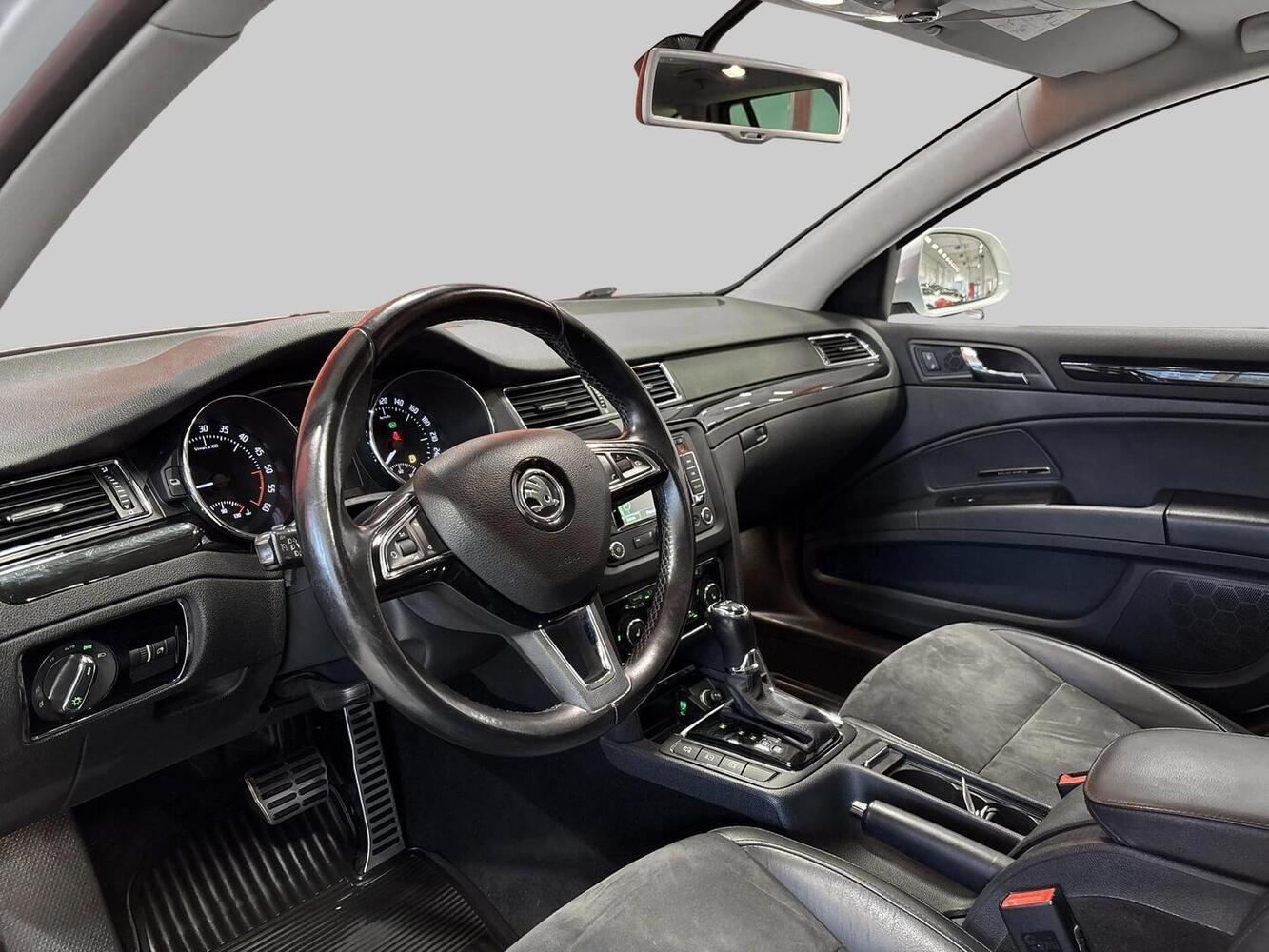 Skoda Superb vaihtoauto
