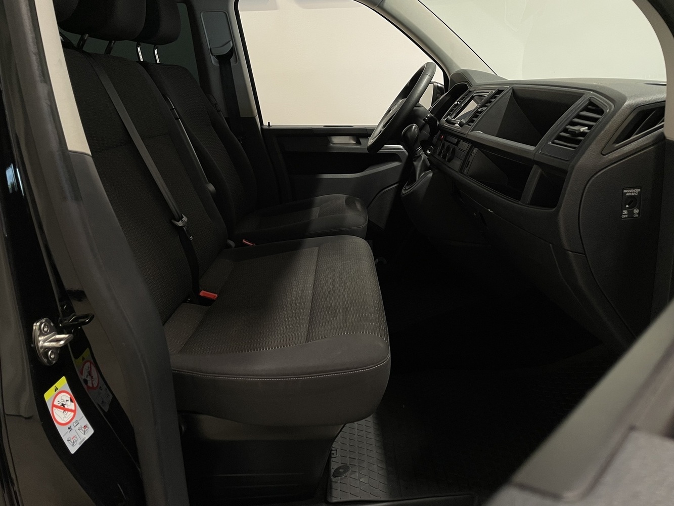 Volkswagen Caravelle vaihtoauto