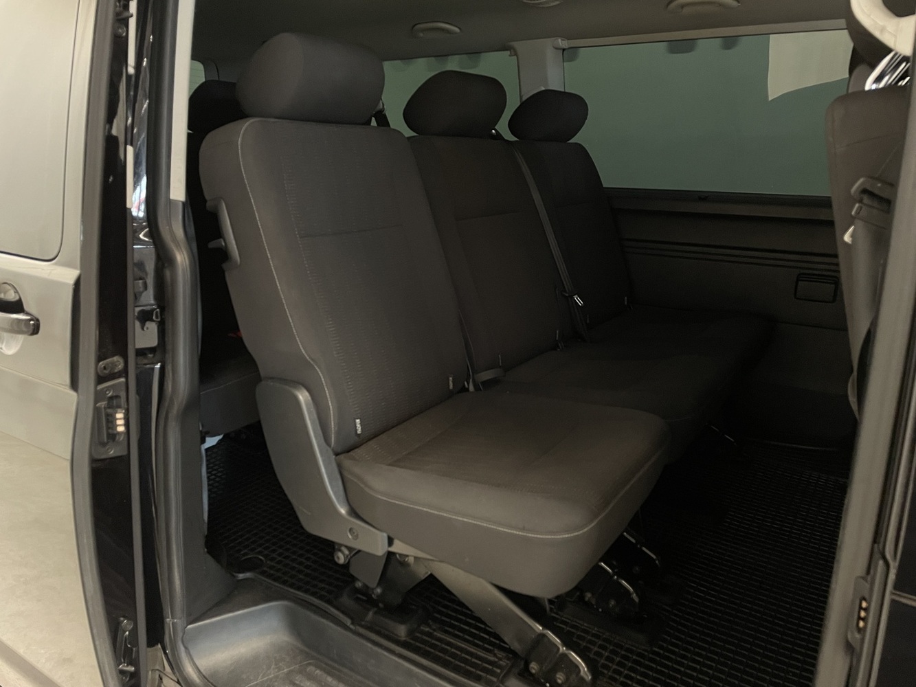 Volkswagen Caravelle vaihtoauto