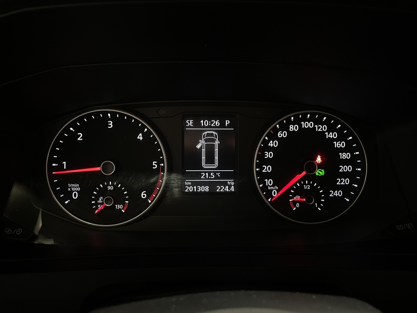 Volkswagen Caravelle vaihtoauto