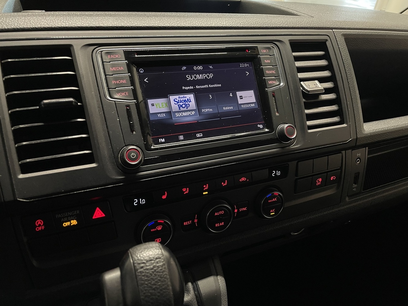 Volkswagen Caravelle vaihtoauto