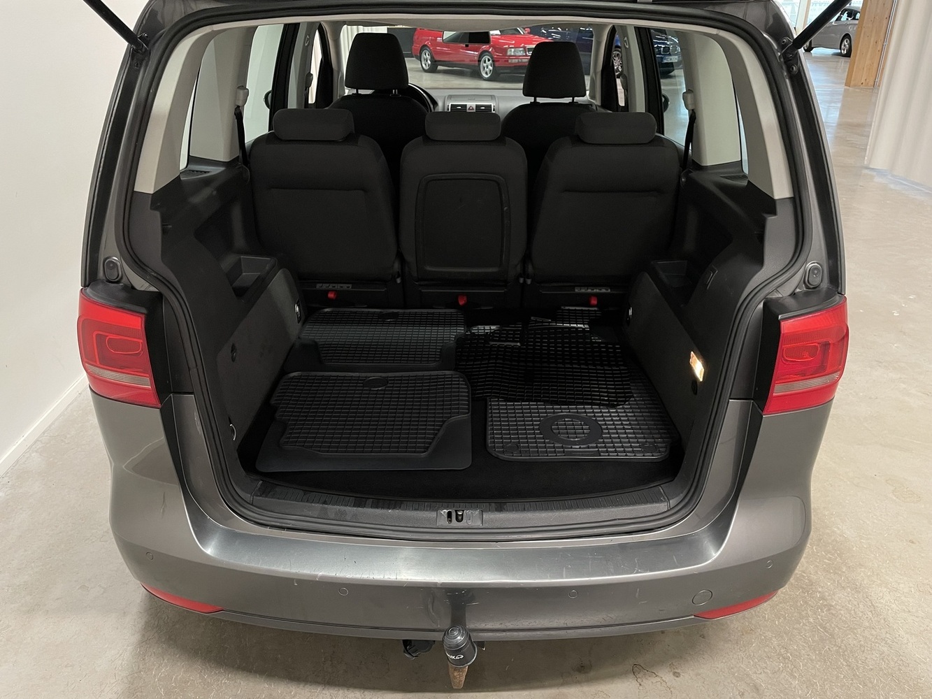 Volkswagen Touran vaihtoauto