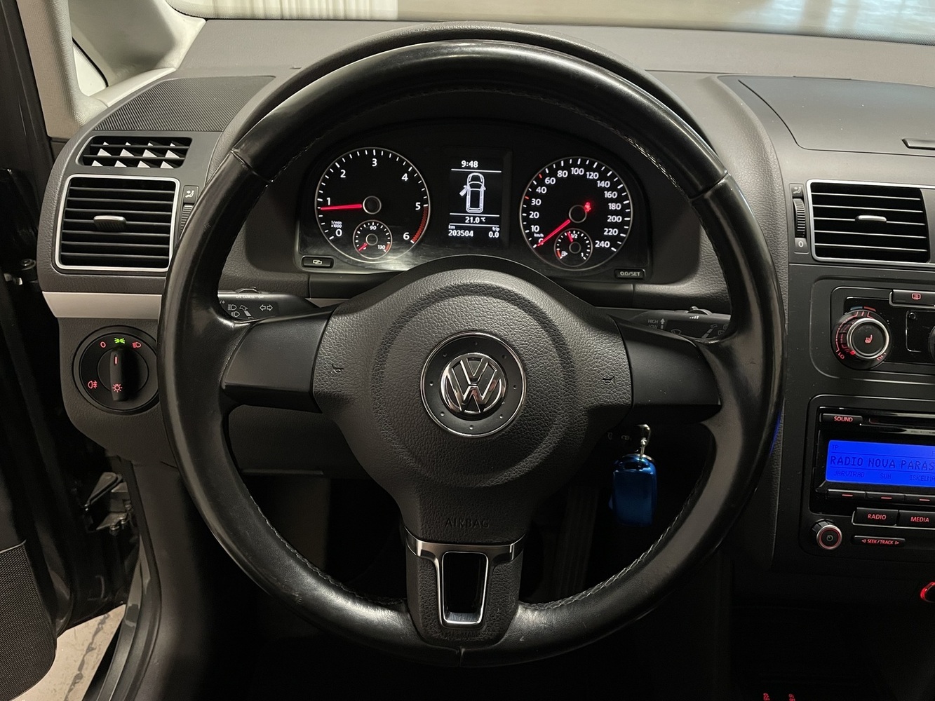 Volkswagen Touran vaihtoauto