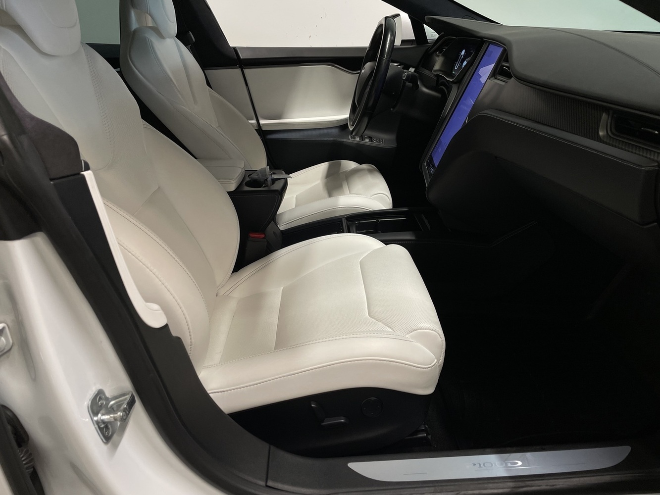 Tesla Model S vaihtoauto