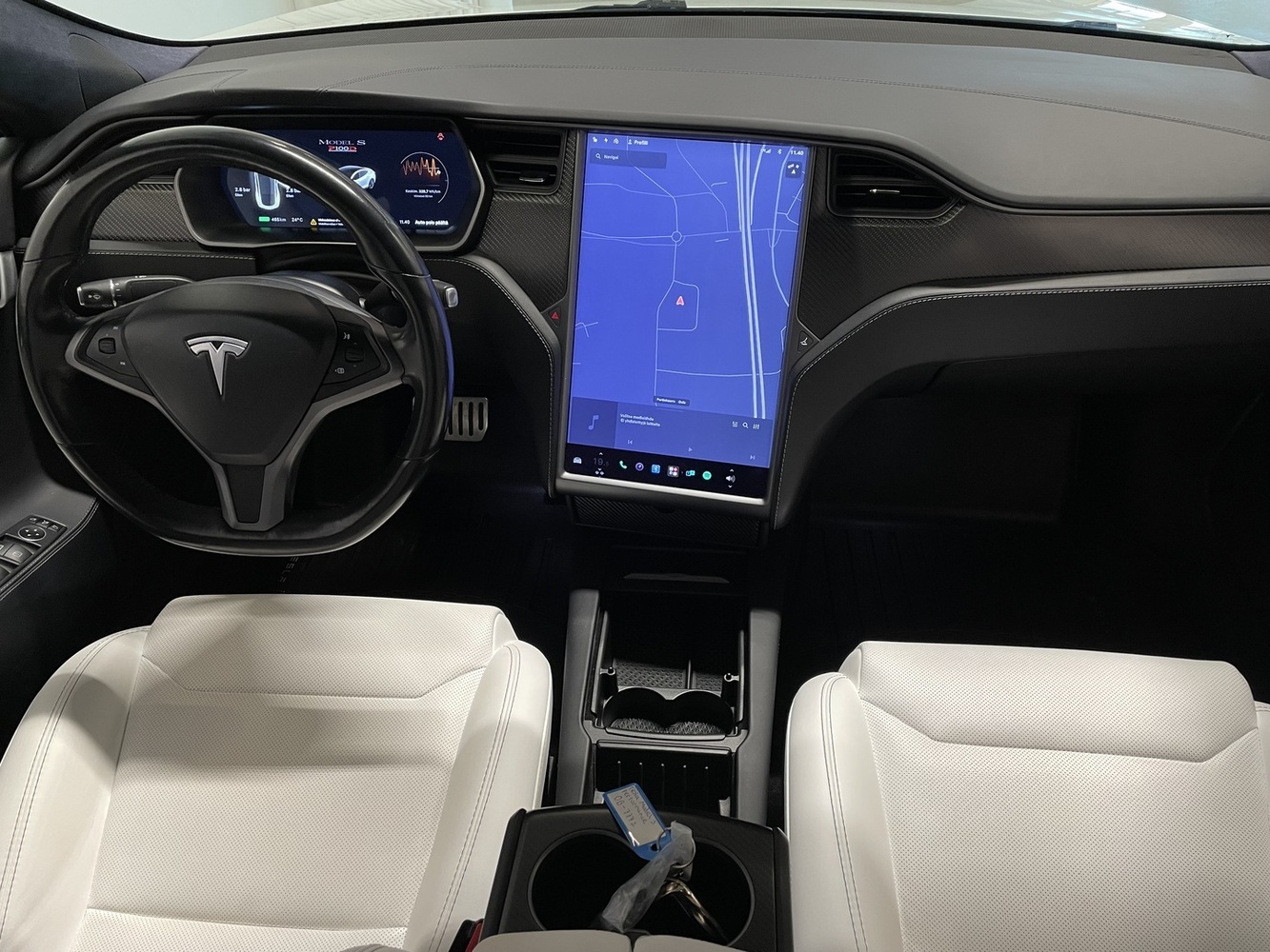 Tesla Model S vaihtoauto