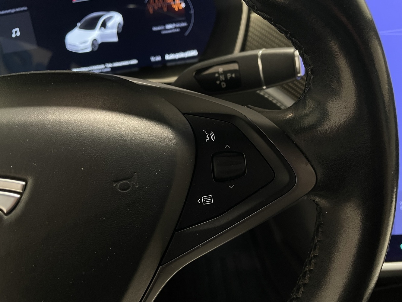 Tesla Model S vaihtoauto