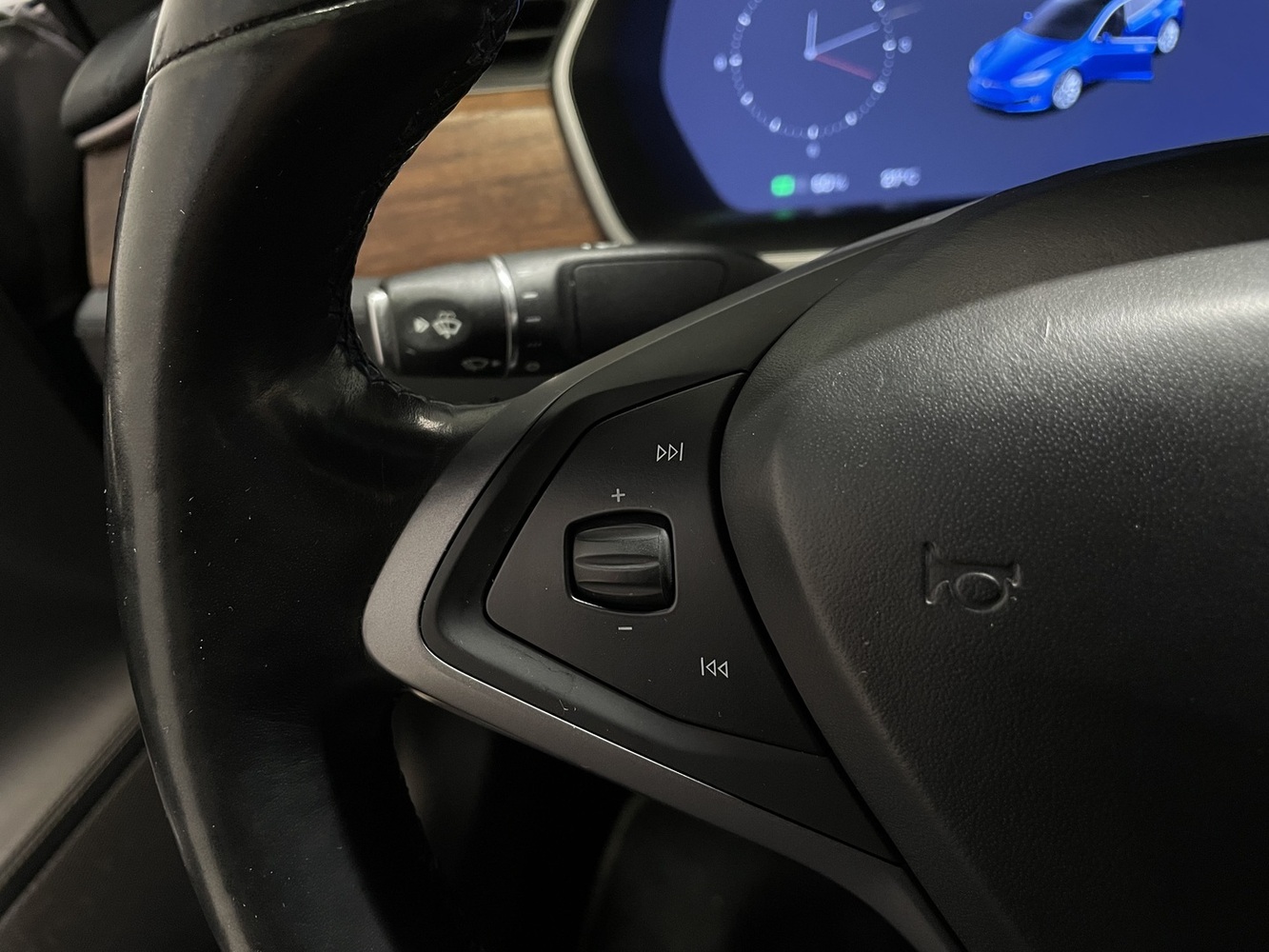 Tesla Model S vaihtoauto