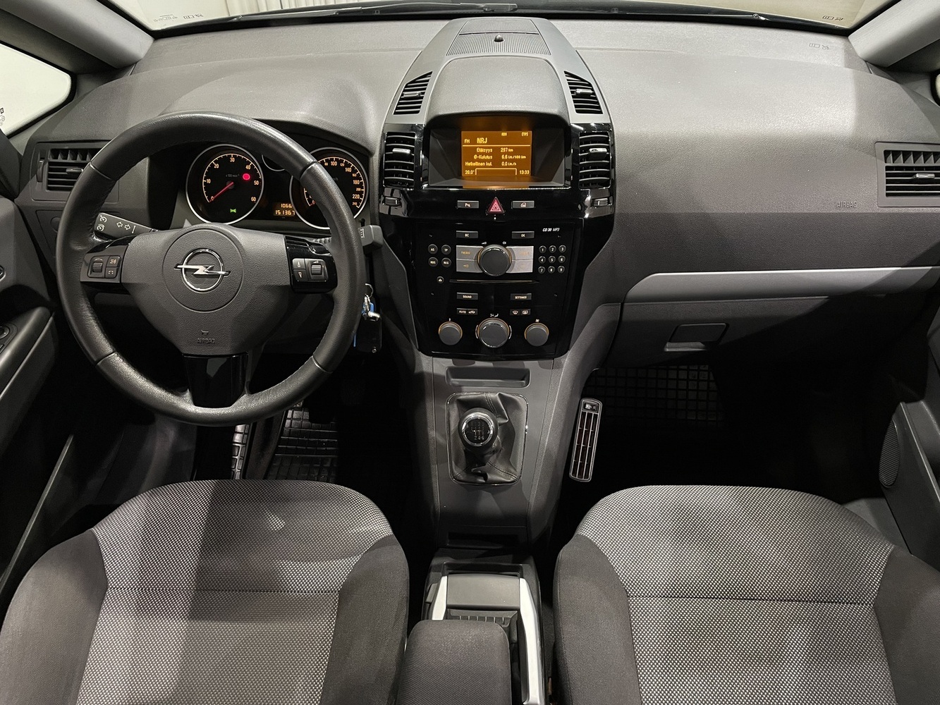 Opel Zafira vaihtoauto