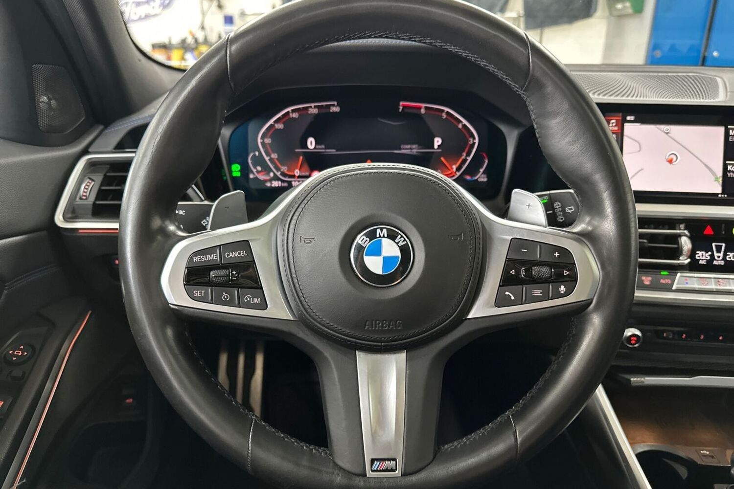 BMW 330 vaihtoauto