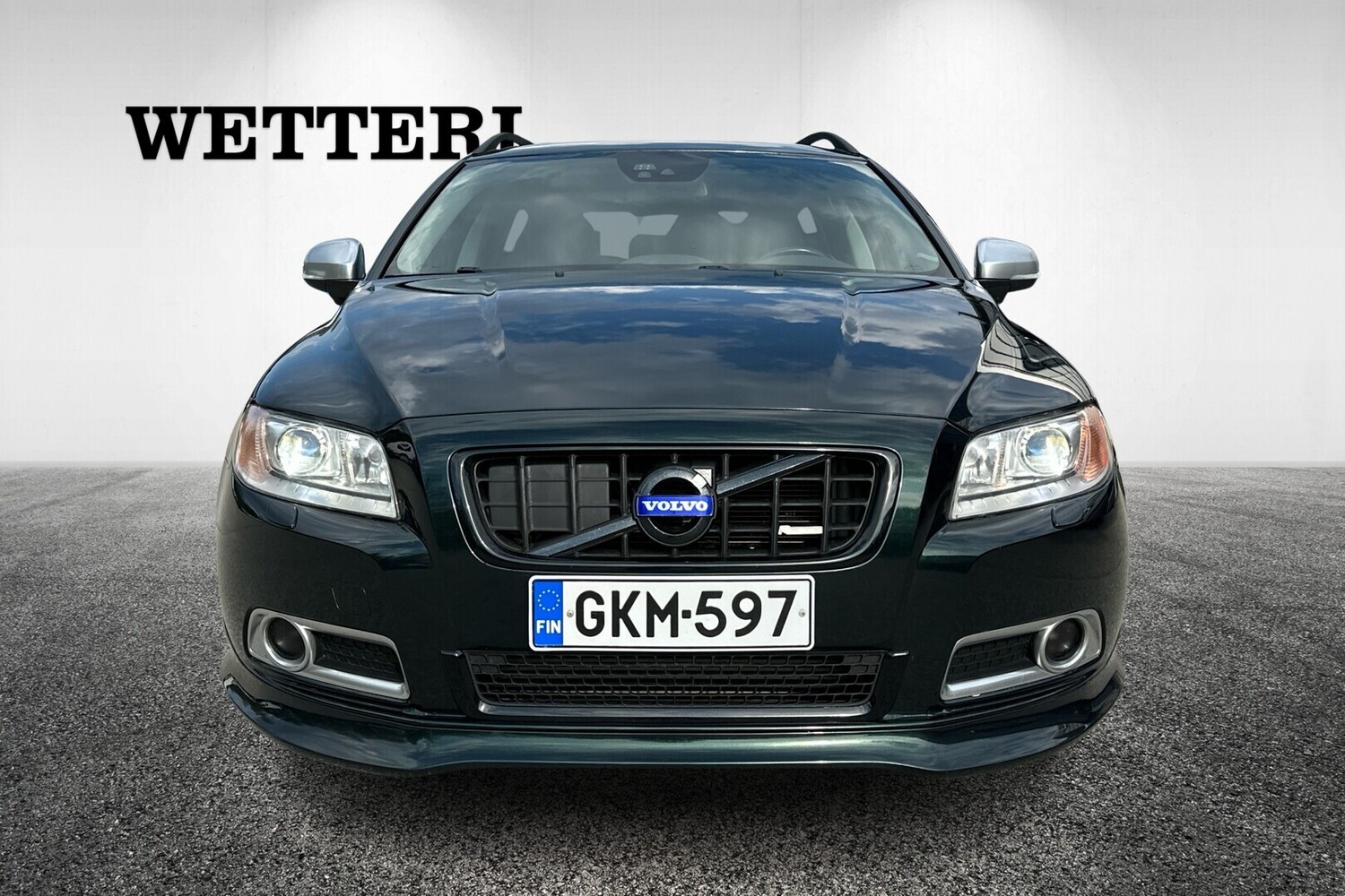 Volvo V70 vaihtoauto