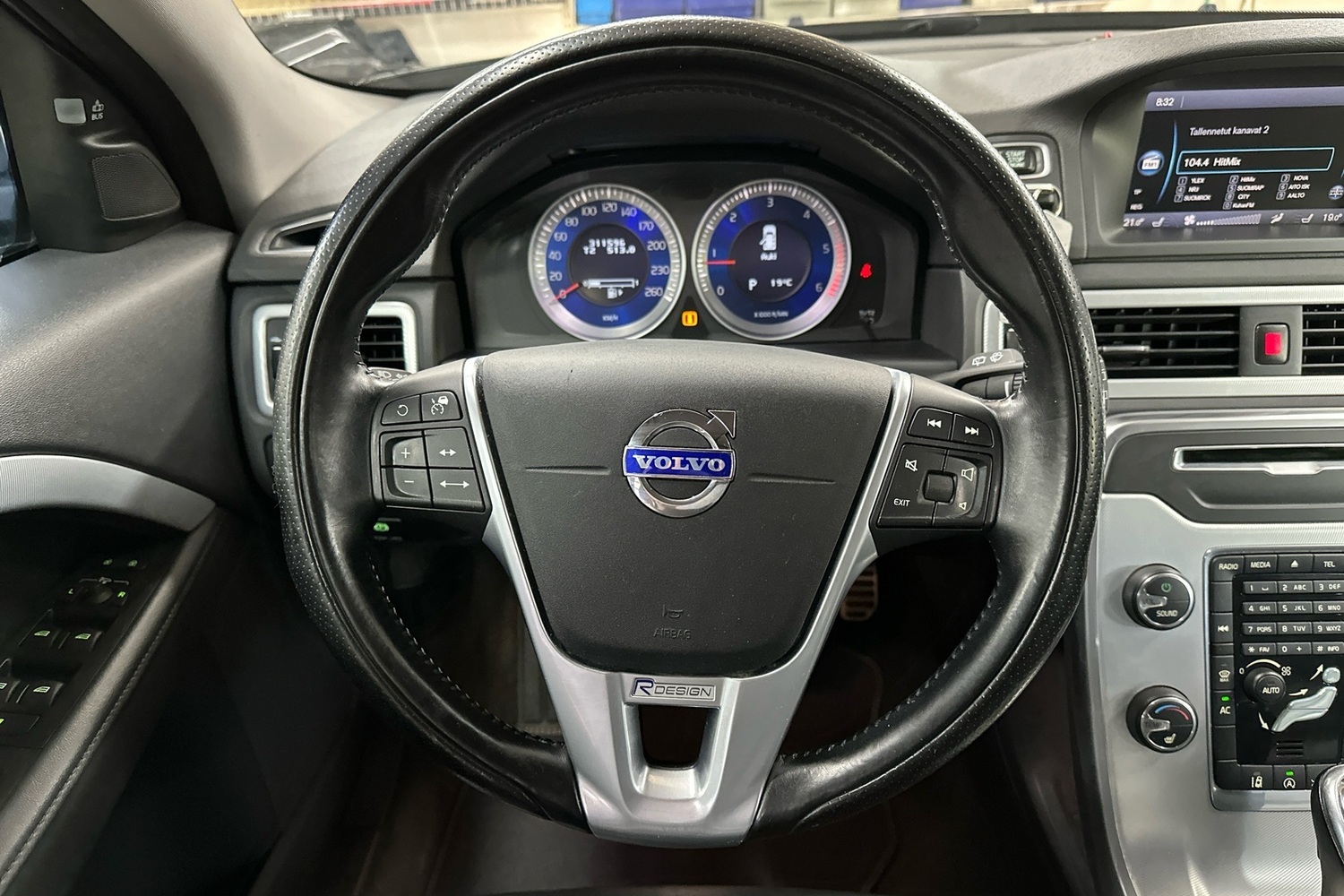 Volvo V70 vaihtoauto