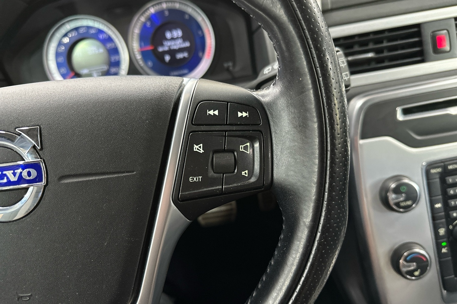 Volvo V70 vaihtoauto