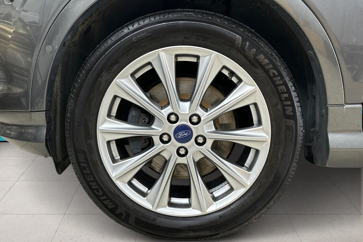Ford Kuga vaihtoauto