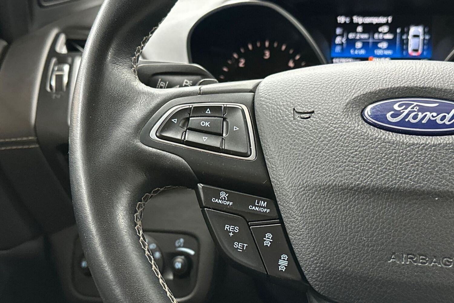 Ford Kuga vaihtoauto