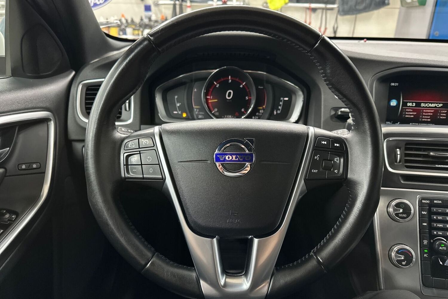 Volvo V60 vaihtoauto