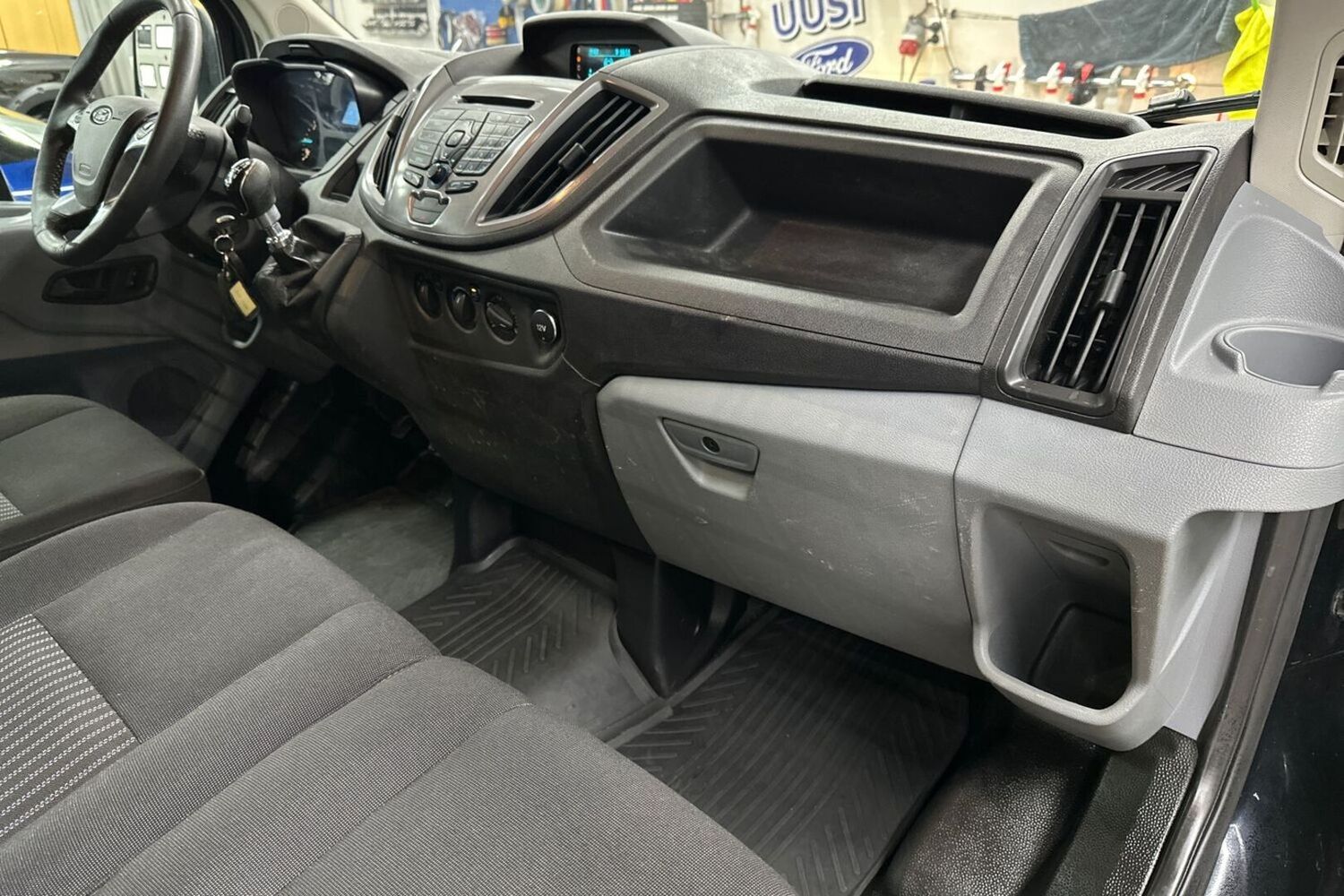 Ford Transit vaihtoauto