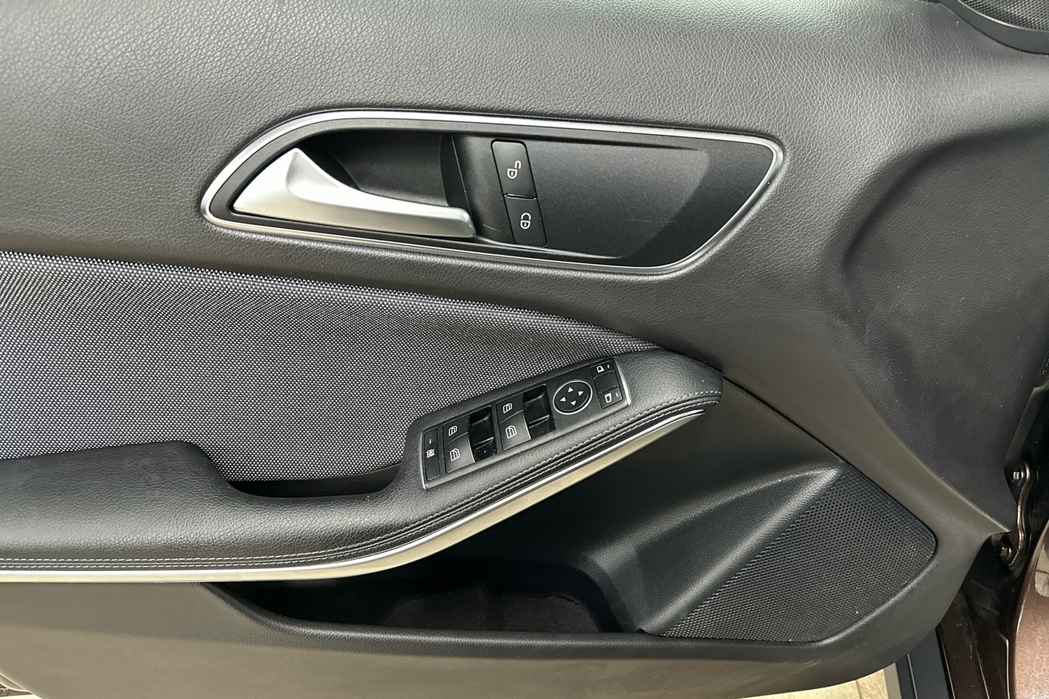 Mercedes-Benz GLA vaihtoauto